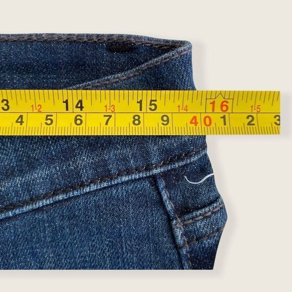 NWT Levi’s 524 Skinny Jeans Dark Wash Size 7 - Picture 8 of 8